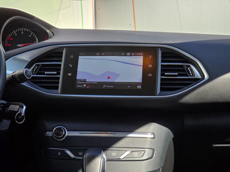 peugeot-308-sw-2019-diesel-1499cc
