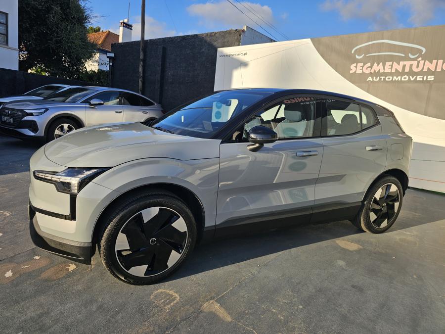volvo-ex30-2024-eletrico-533cc