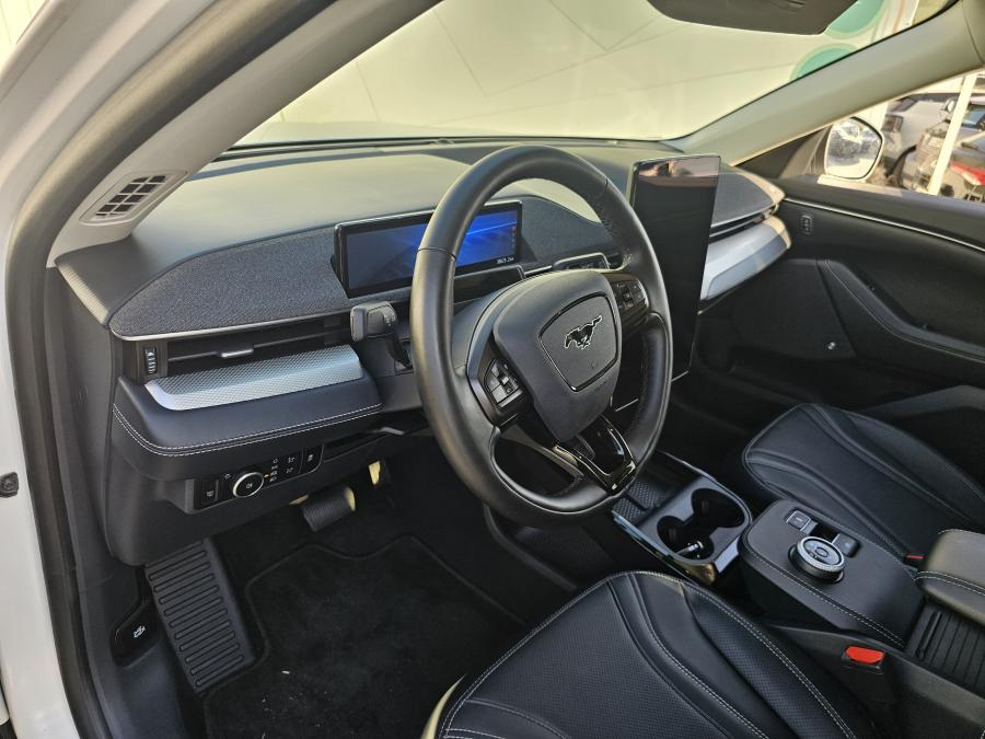 ford-mustang-mach-e-2024-eletrico-573cc