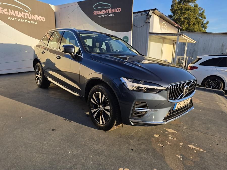 volvo-xc60-2023-hibrido-a-gasolina-1969cc