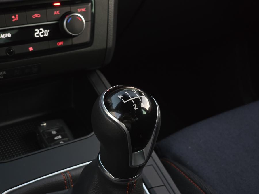 seat-ibiza-2024-gasolina-999cc