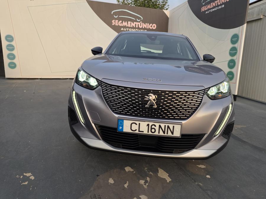 peugeot-e-2008-2023-eletrico-267cc