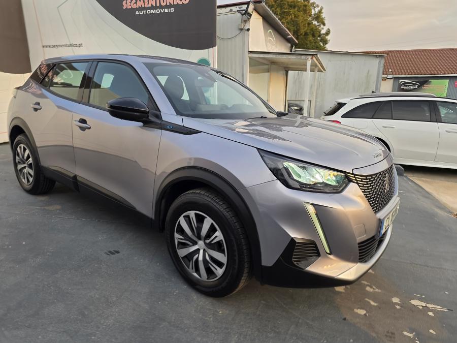 peugeot-e-2008-2023-eletrico-267cc