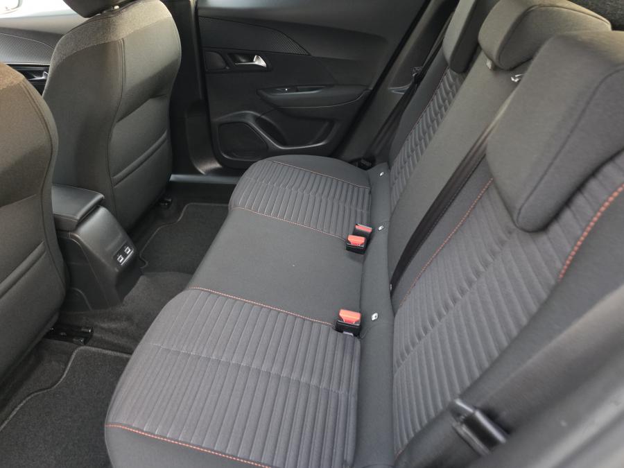 peugeot-e-2008-2023-eletrico-267cc
