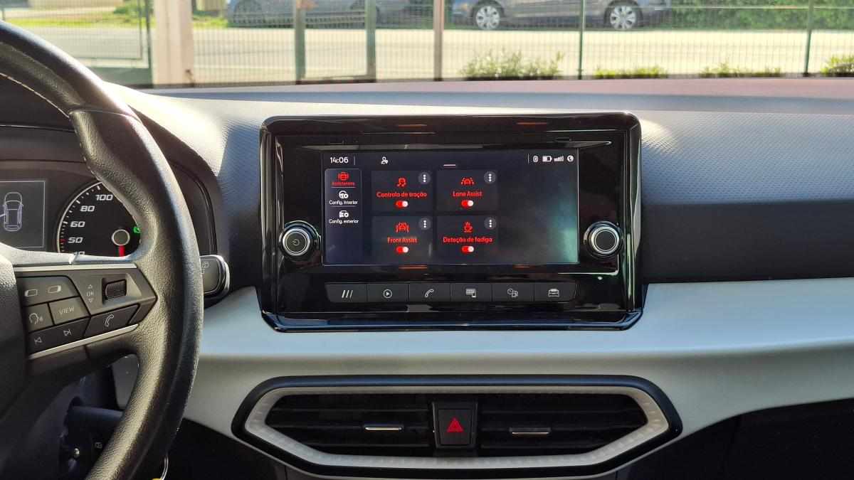seat-arona-1-0-ecotsi-2022-gasolina-999cc