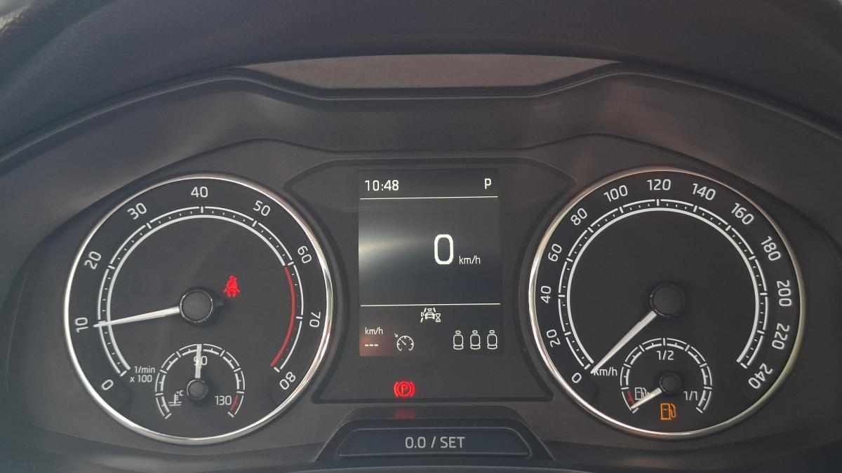 skoda-scala-1-0-tsi-2022-gasolina-999cc