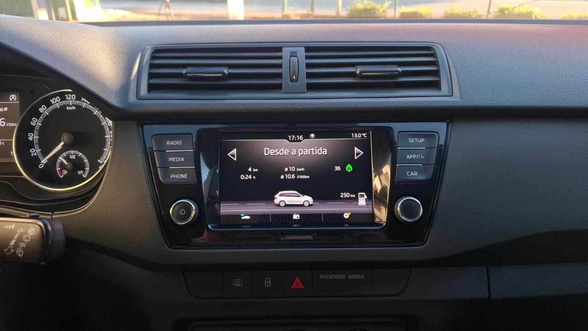 skoda-fabia-1-0-tsi-2022-gasolina-999cc