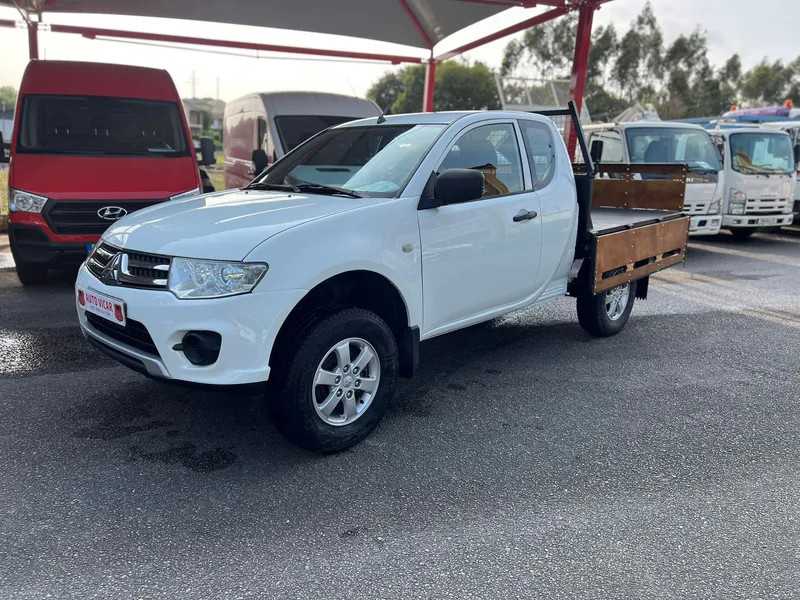 mitsubishi-l200-2014-diesel-2477cc