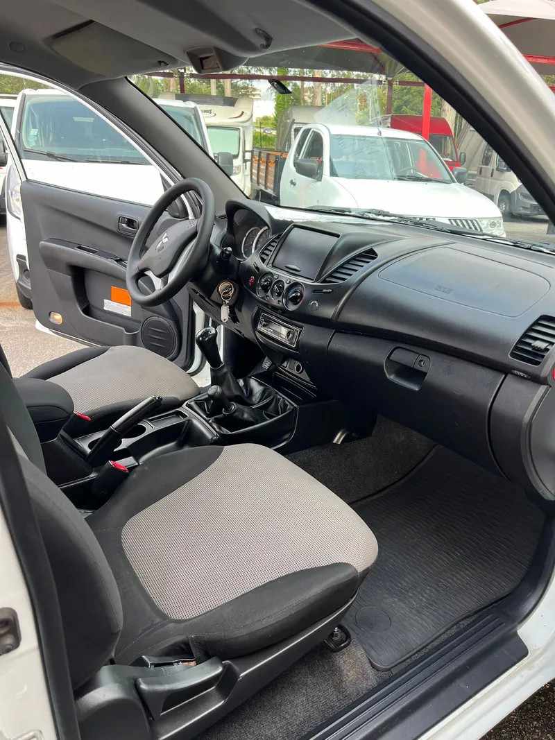 mitsubishi-l200-2014-diesel-2477cc