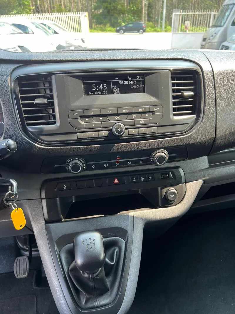 opel-vivaro-2021-diesel-1499cc