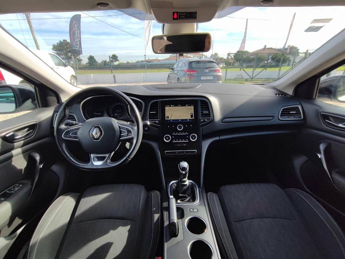 renault-megane-sport-tourer-2018-diesel-1461cc