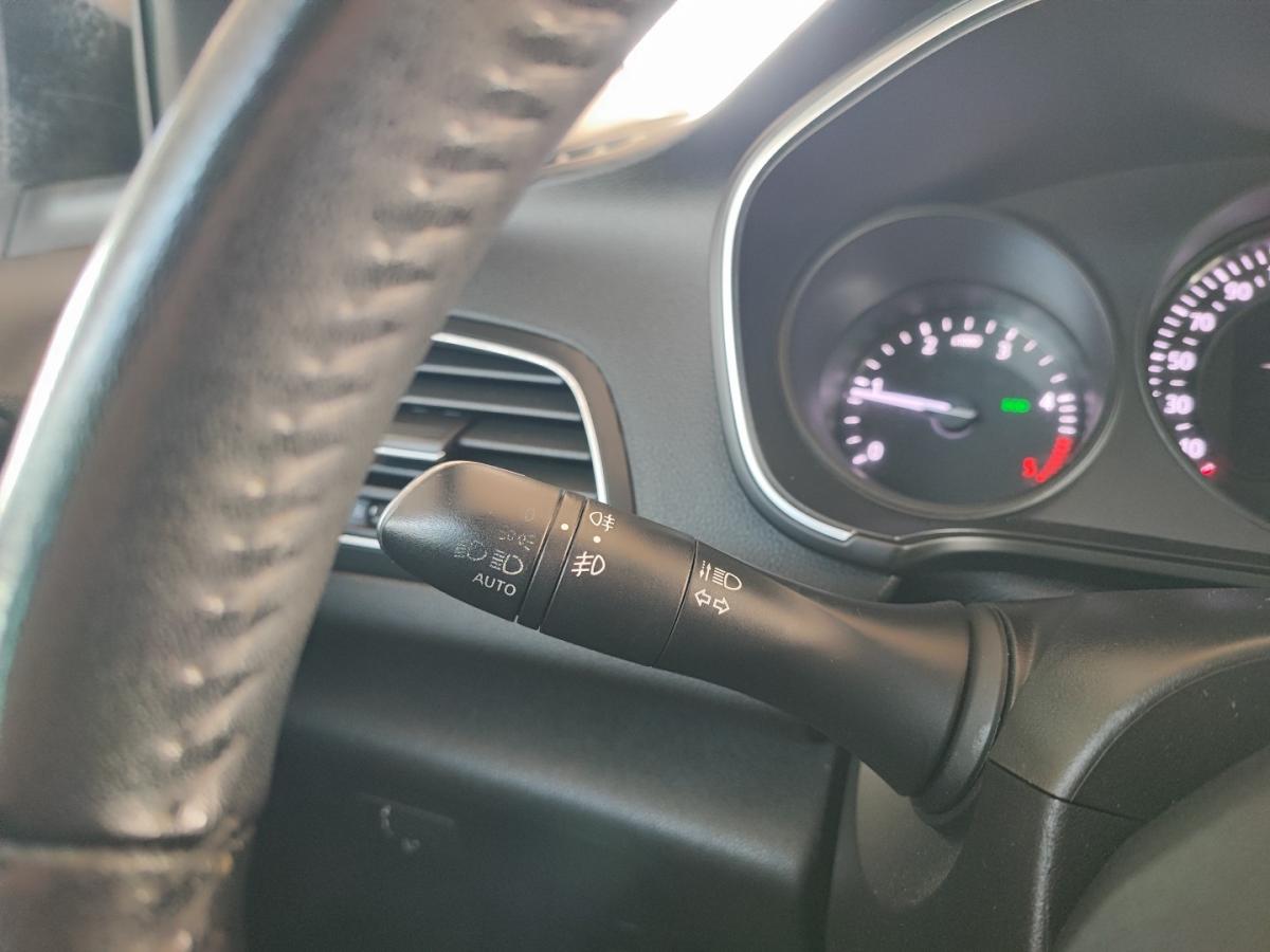 renault-megane-sport-tourer-2018-diesel-1461cc