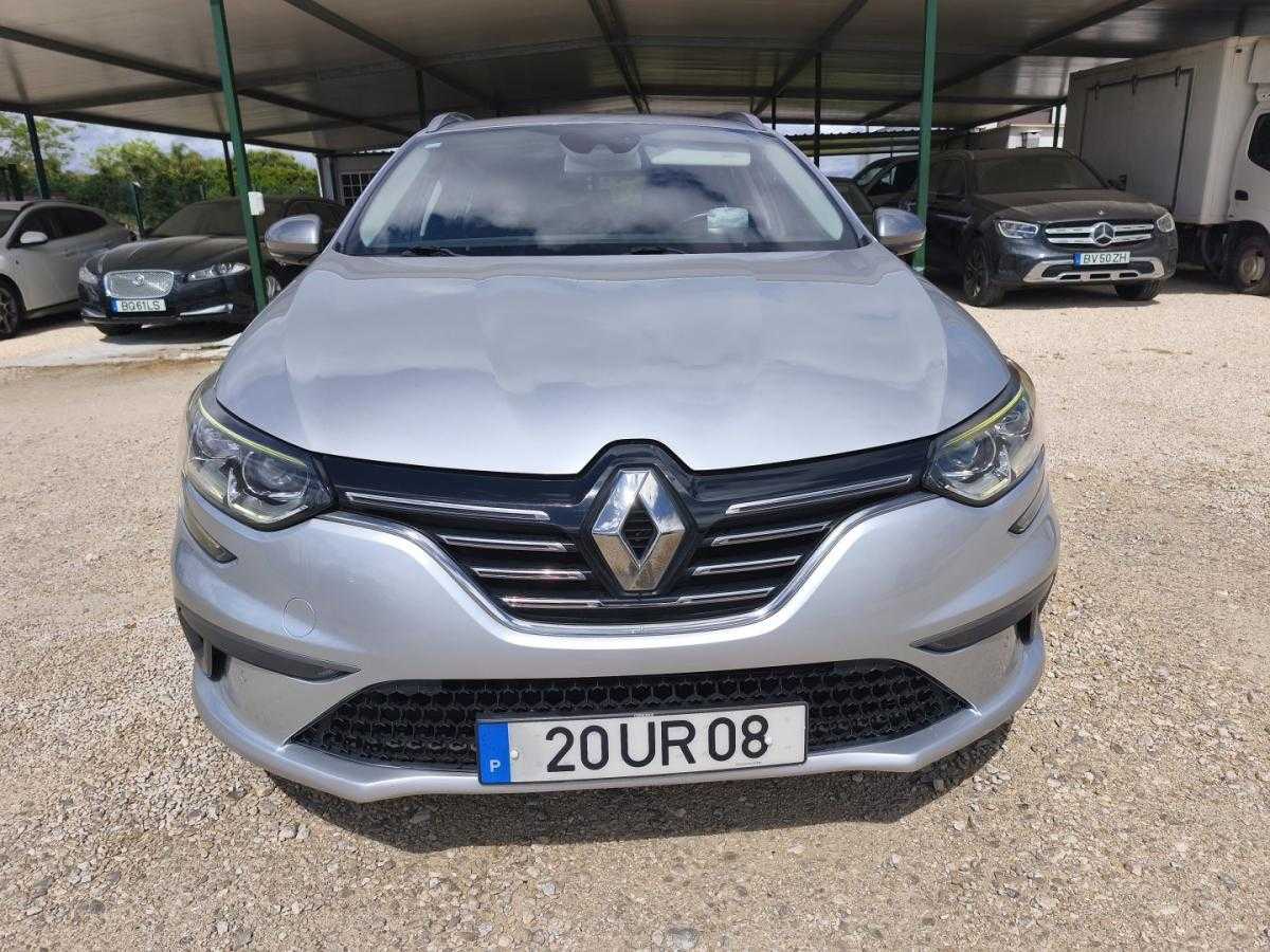 renault-megane-sport-tourer-2018-diesel-1461cc