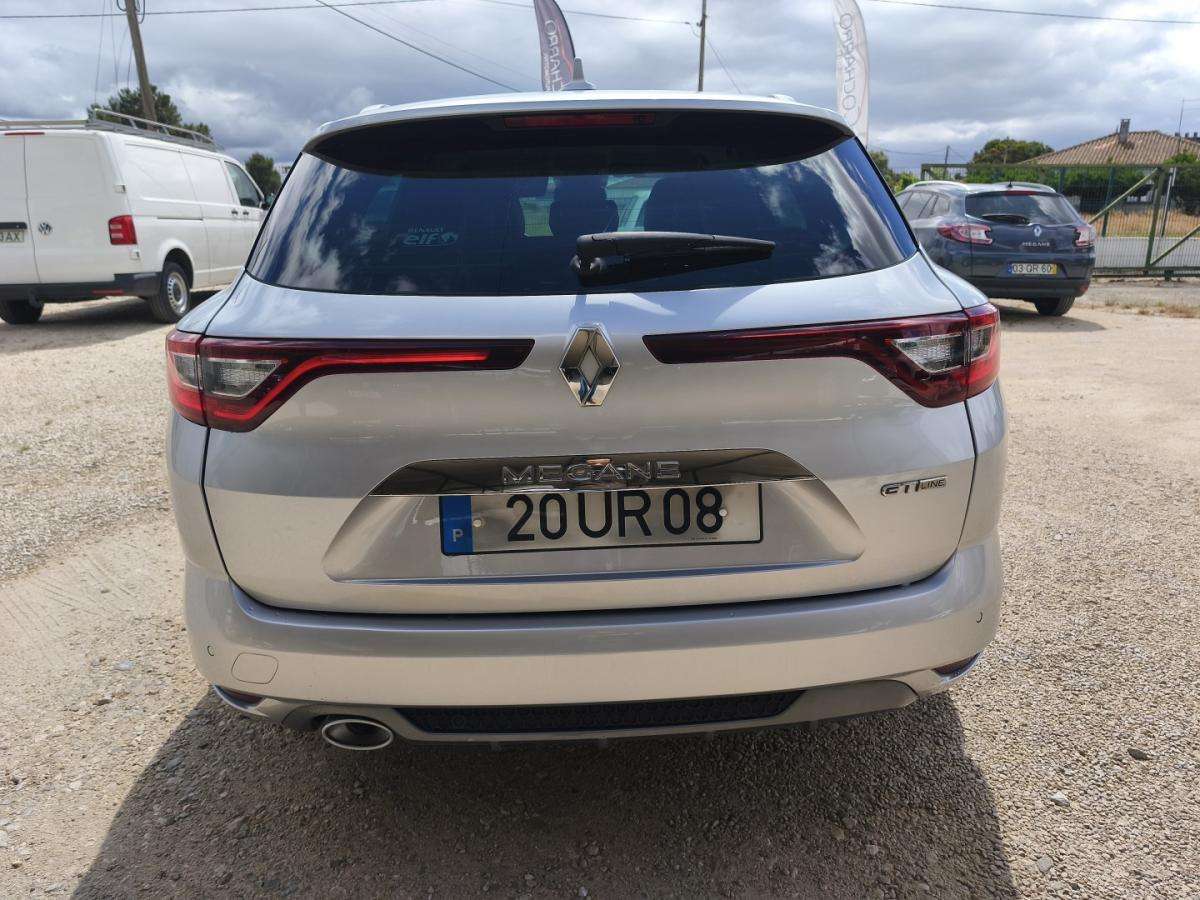 renault-megane-sport-tourer-2018-diesel-1461cc