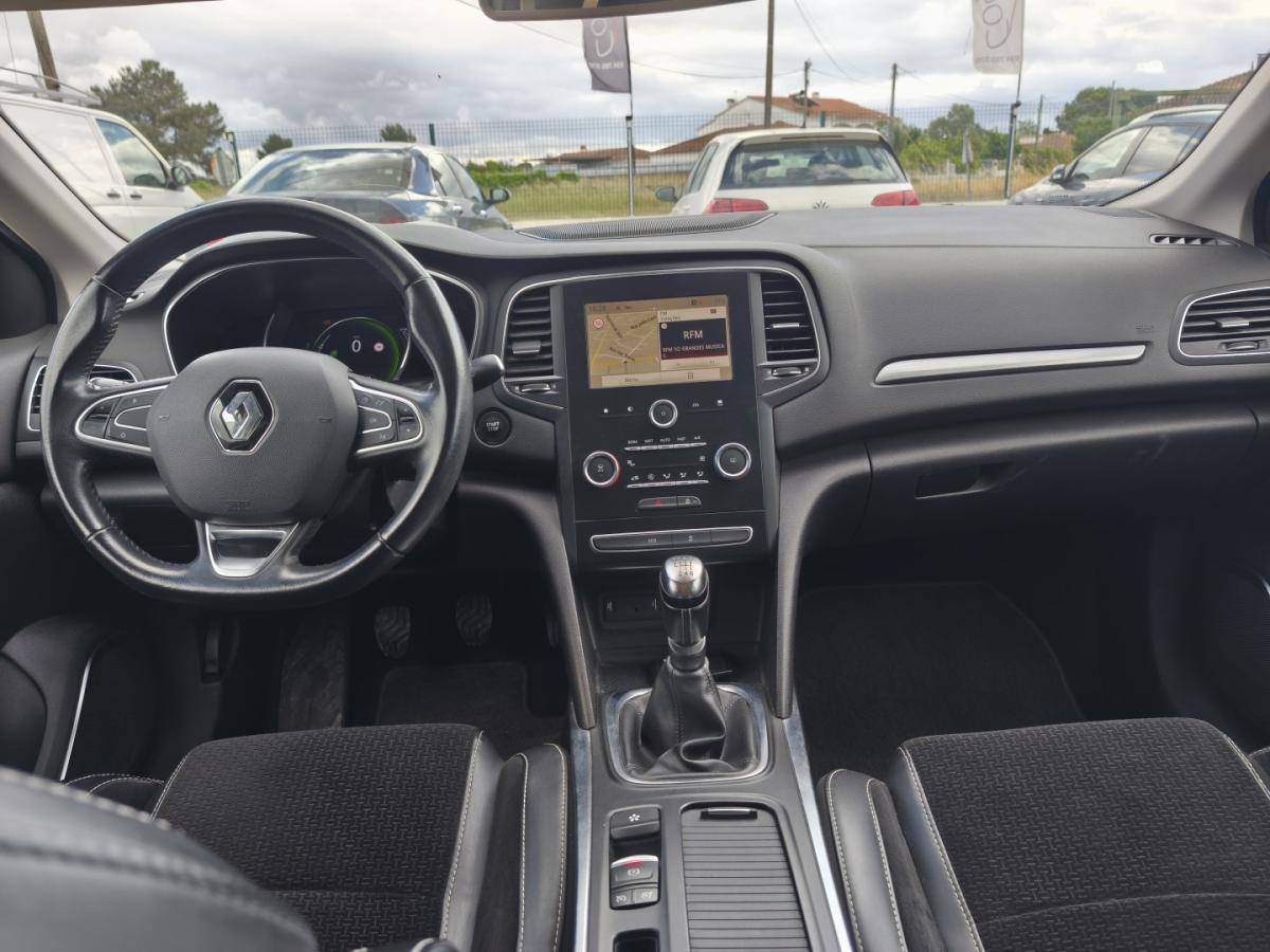 renault-megane-sport-tourer-2018-diesel-1461cc