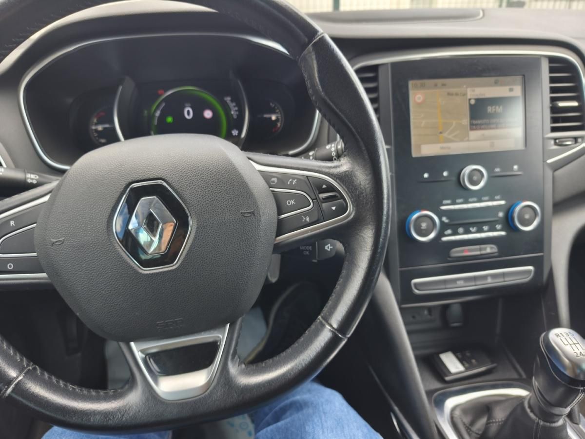 renault-megane-sport-tourer-2018-diesel-1461cc