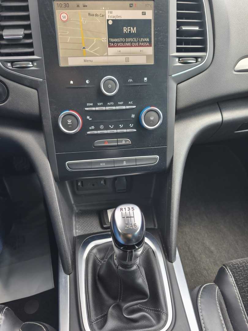 renault-megane-sport-tourer-2018-diesel-1461cc