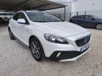 volvo-v40-cross-country-2015-diesel-1560cc