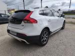 volvo-v40-cross-country-2015-diesel-1560cc