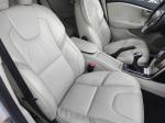 volvo-v40-cross-country-2015-diesel-1560cc