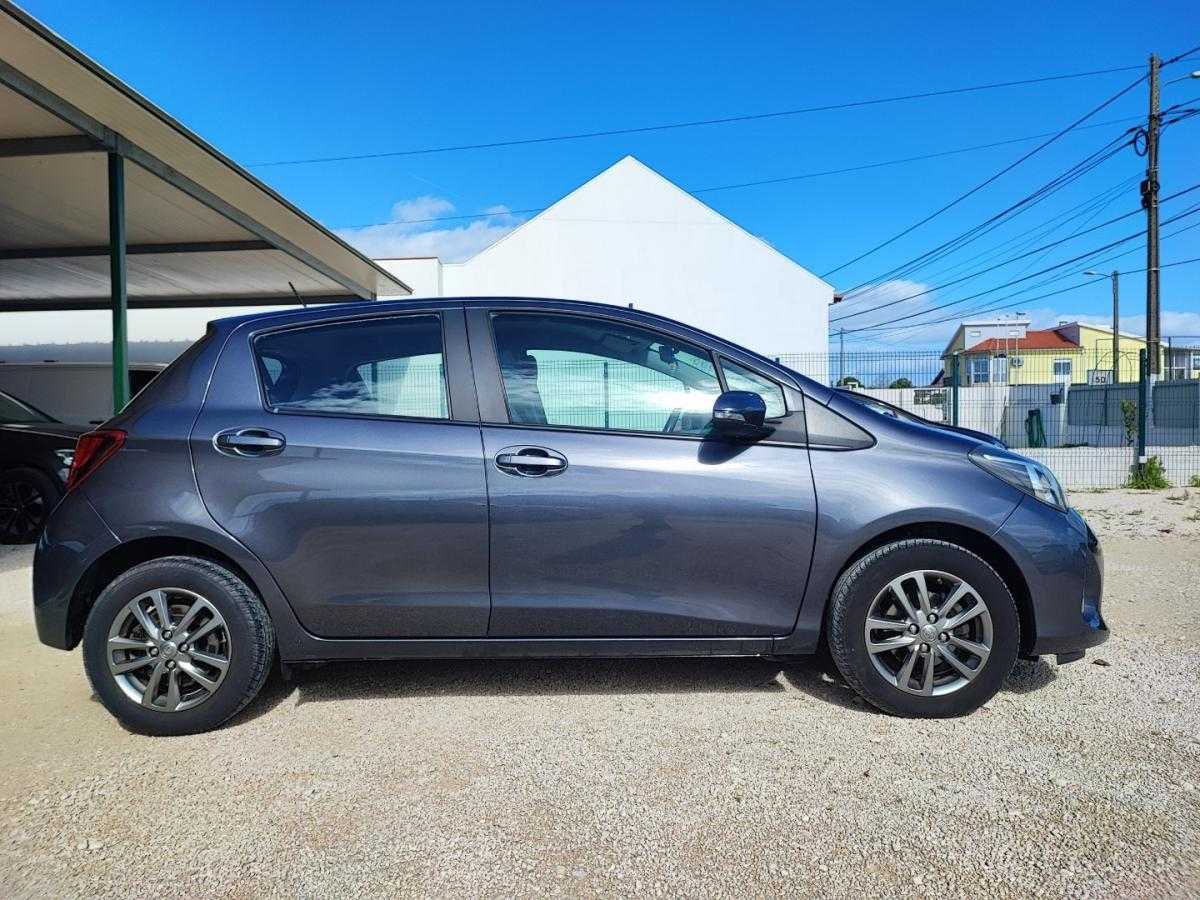 toyota-yaris-2015-gasolina-1329cc