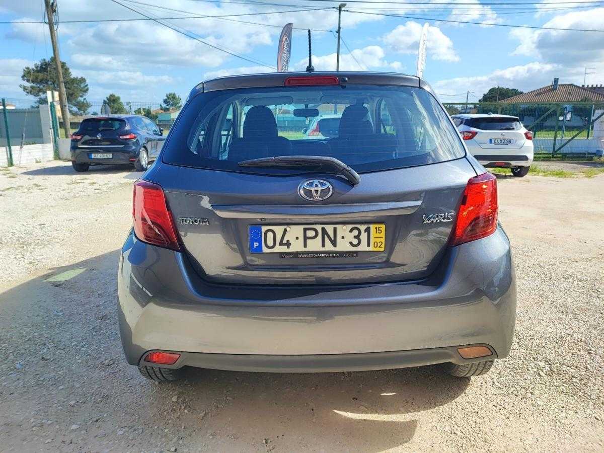 toyota-yaris-2015-gasolina-1329cc