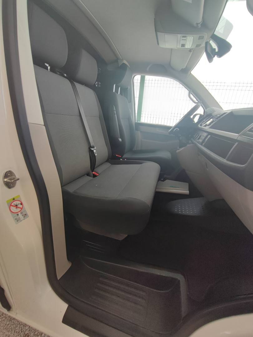 volkswagen-transporter-2020-diesel-1968cc