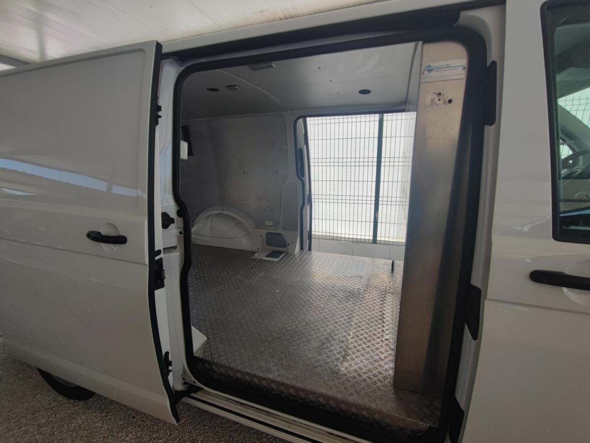 volkswagen-transporter-2020-diesel-1968cc