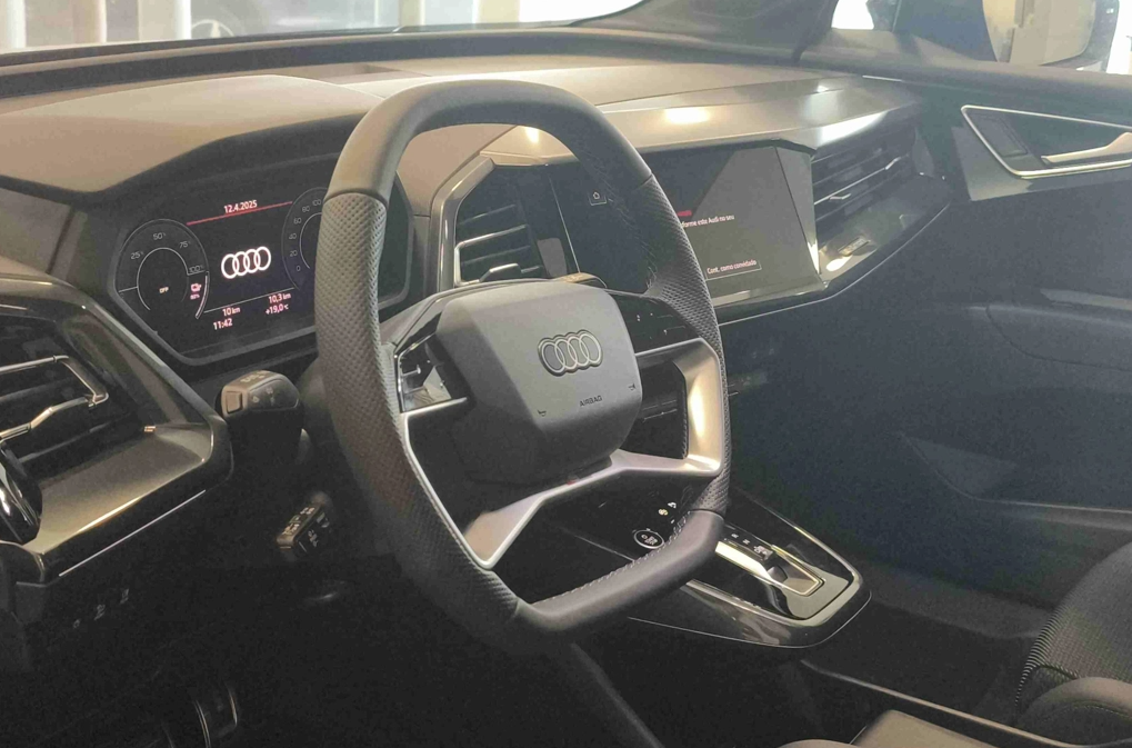 audi-q4-e-tron-50-e-tron-quattro-2025-eletrico