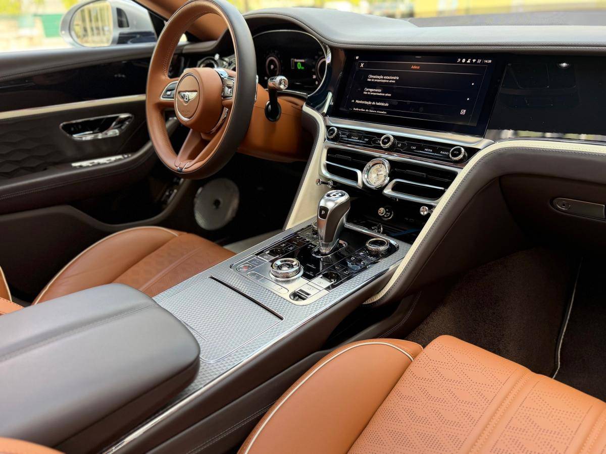 bentley-flying-spur-2024-hibrido-a-gasolina-3996cc