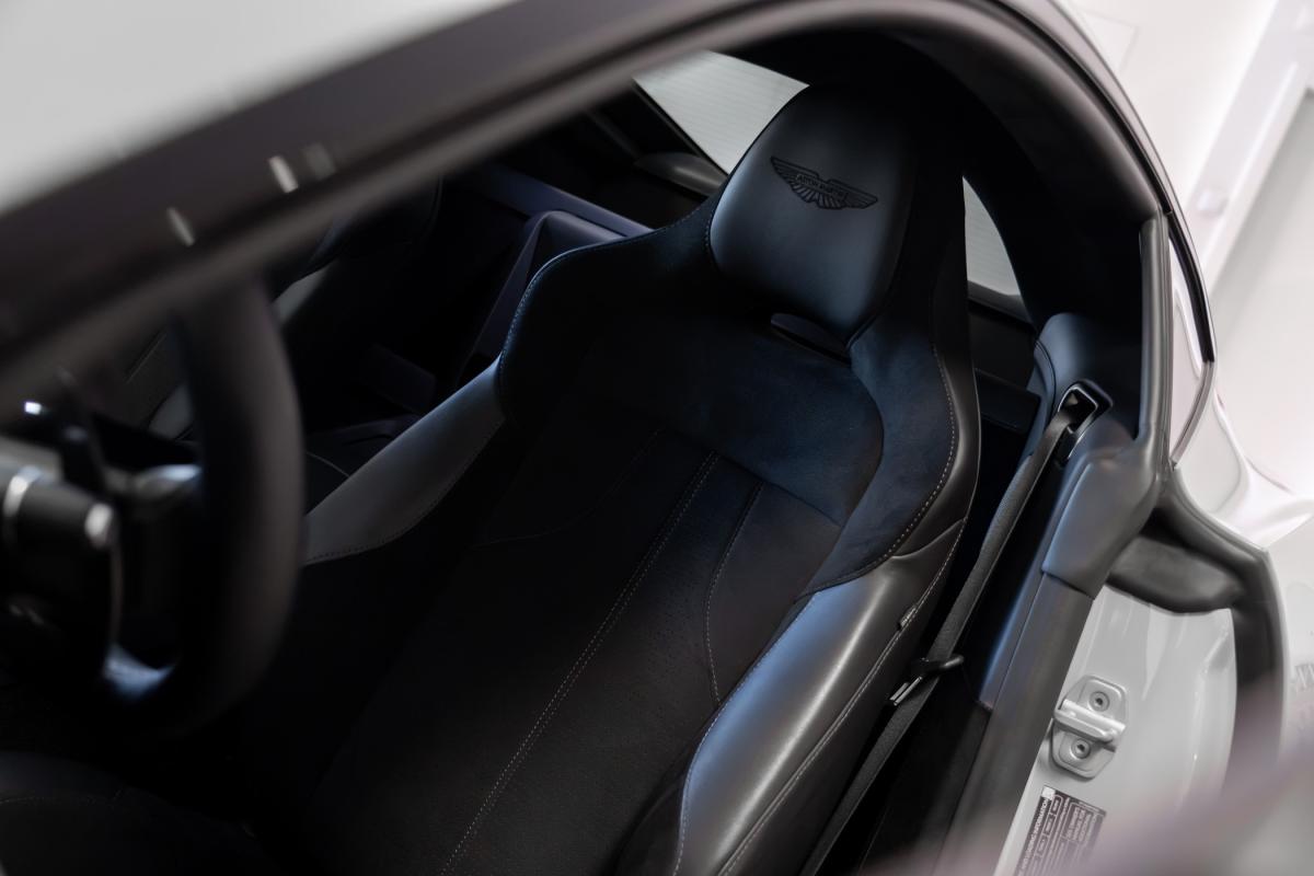 aston-martin-vantage-coupe-2024-gasolina-3982cc
