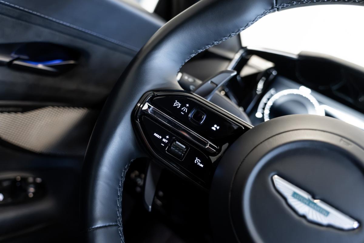 aston-martin-vantage-coupe-2024-gasolina-3982cc