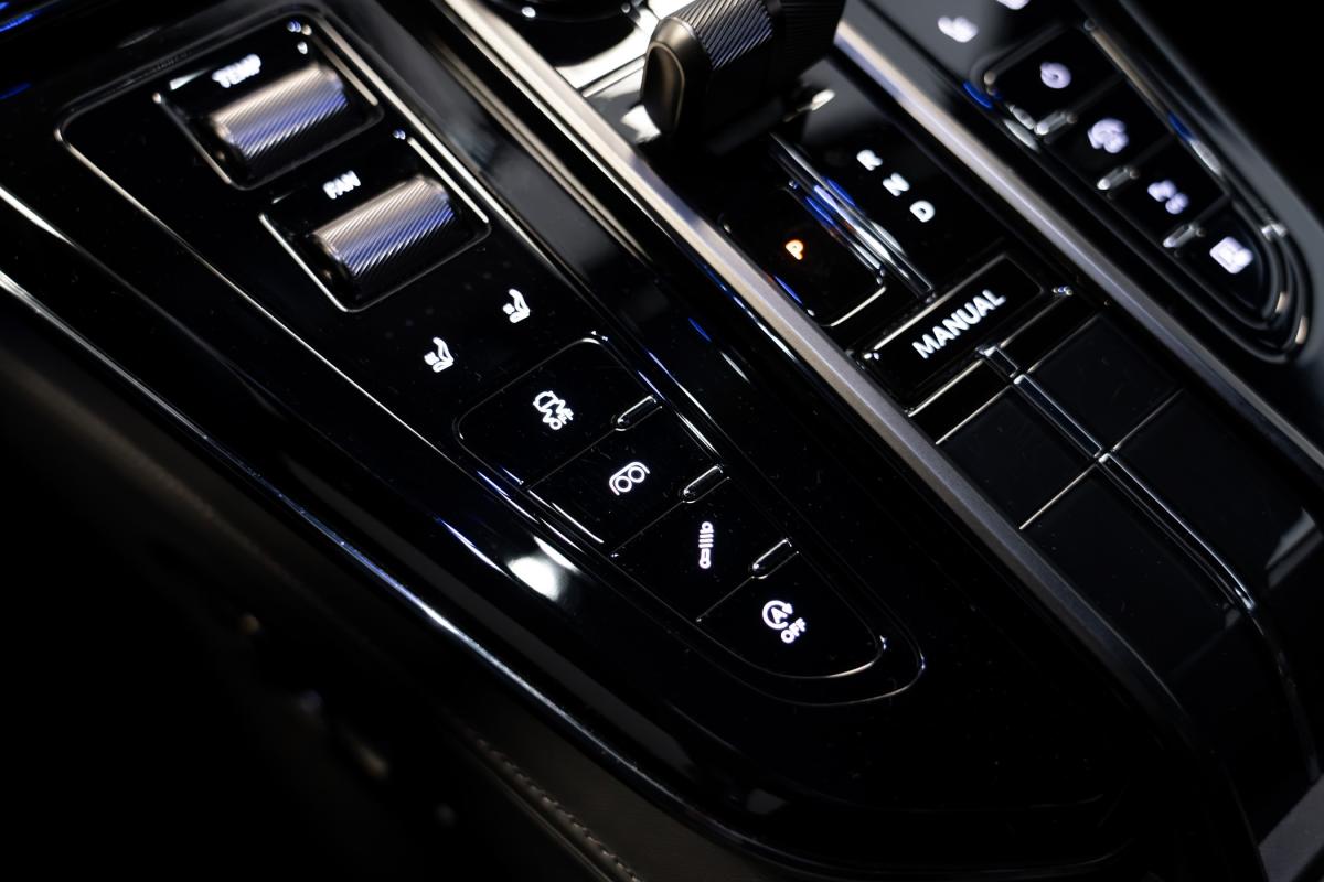aston-martin-vantage-coupe-2024-gasolina-3982cc