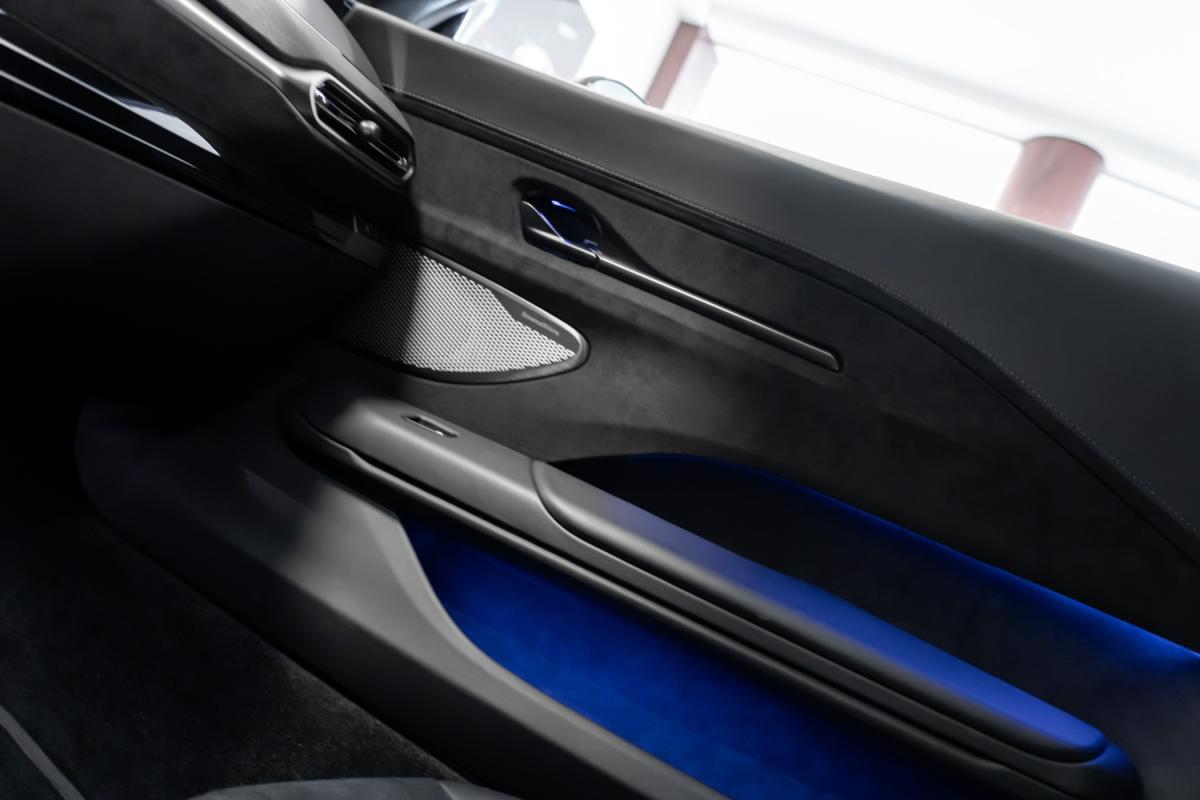 aston-martin-vantage-coupe-2024-gasolina-3982cc