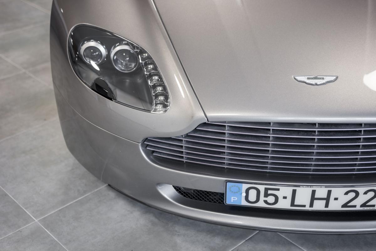 aston-martin-vantage-roadster-2011-gasolina-4735cc
