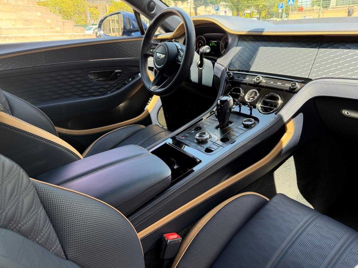bentley-continental-2024-gasolina-3996cc