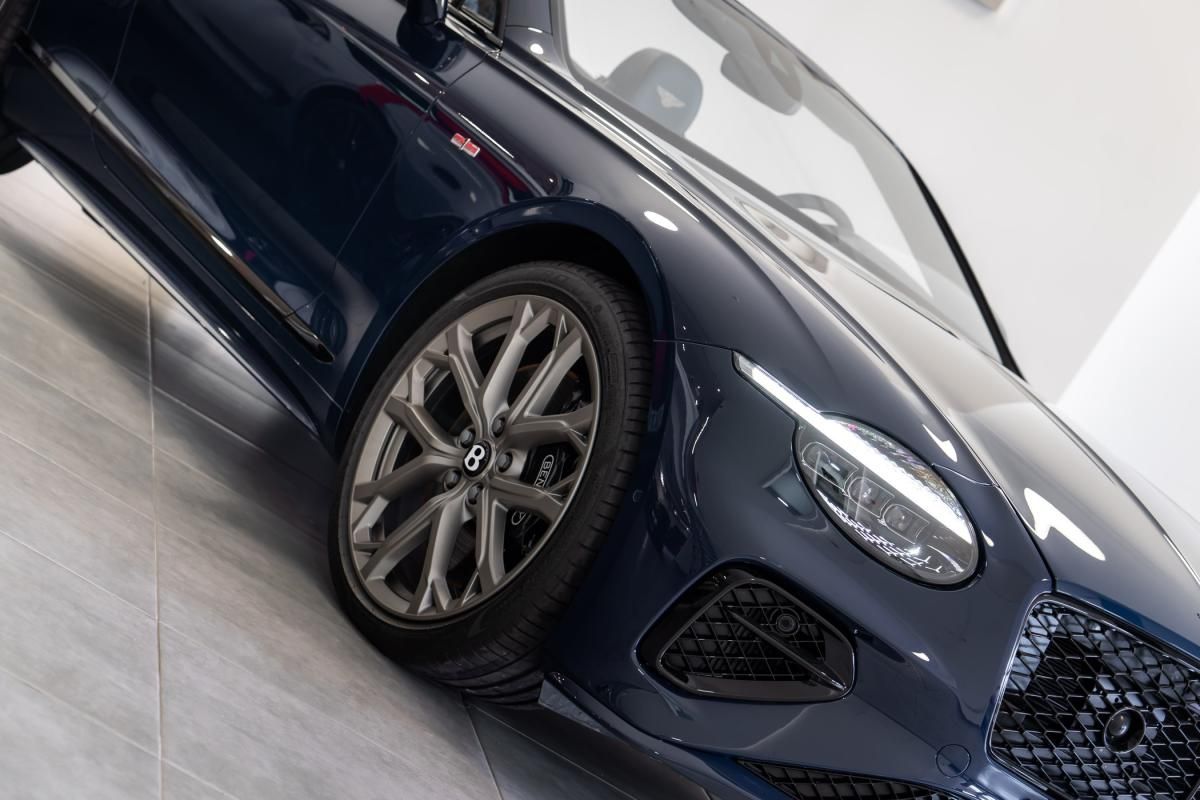 bentley-continental-2024-gasolina-3996cc