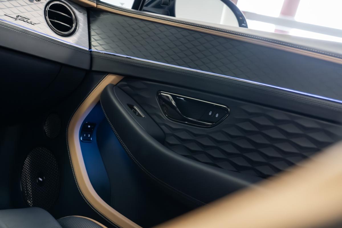 bentley-continental-2024-gasolina-3996cc