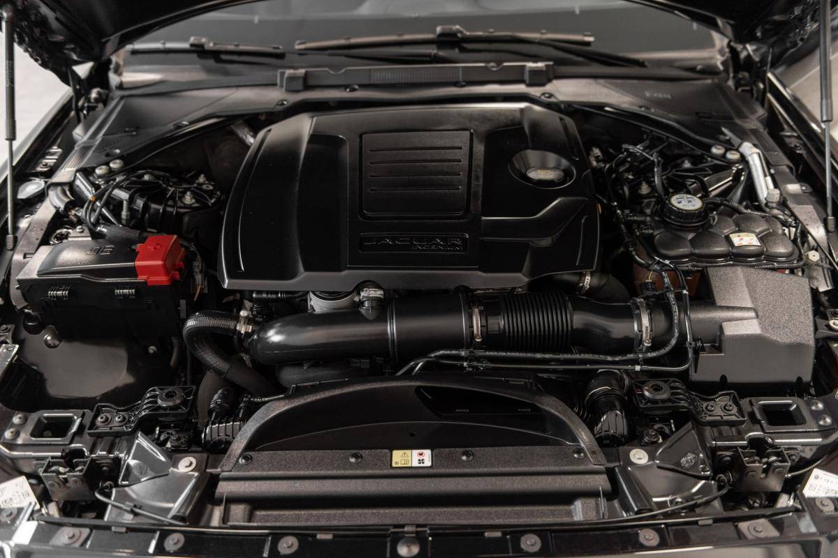 jaguar-xe-2018-gasolina-1997cc