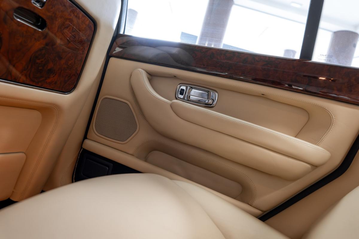 bentley-arnage-2000-gasolina-6750cc