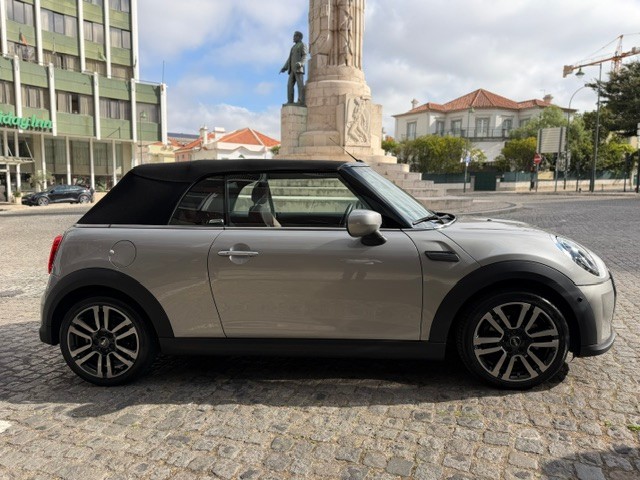 mini-cabrio-2023-gasolina-1499cc