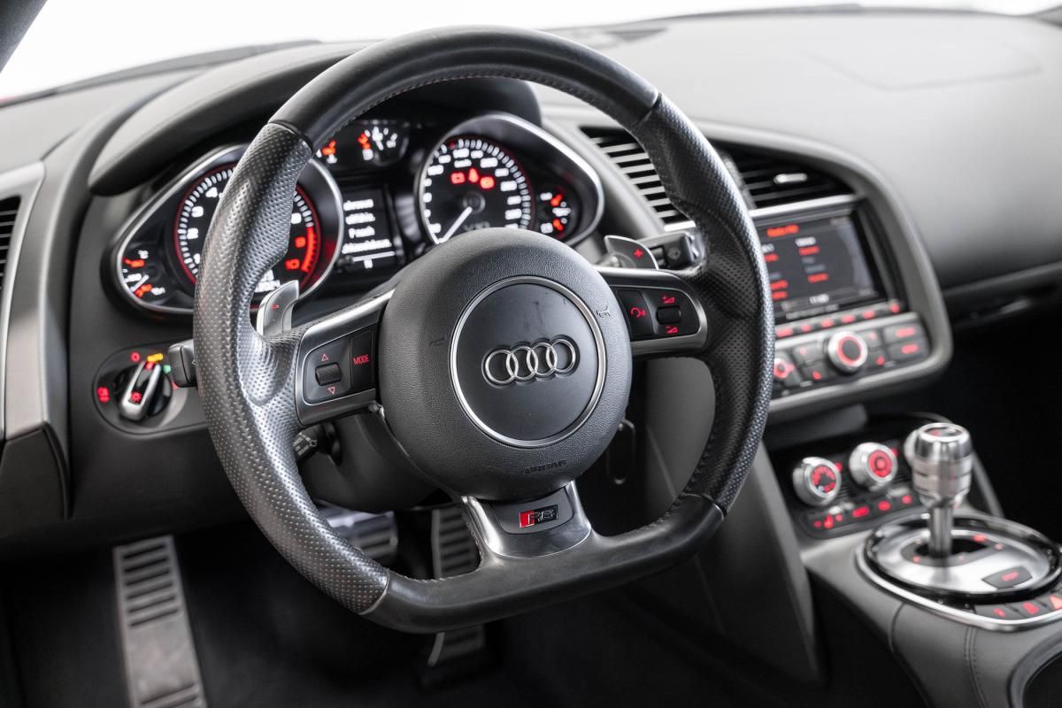 audi-r8-2013-gasolina-5204cc