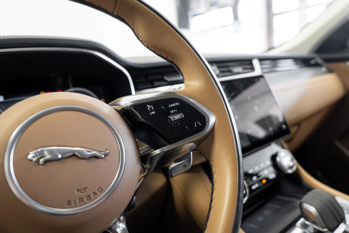 jaguar-f-pace-2022-hibrido-a-gasolina-1997cc