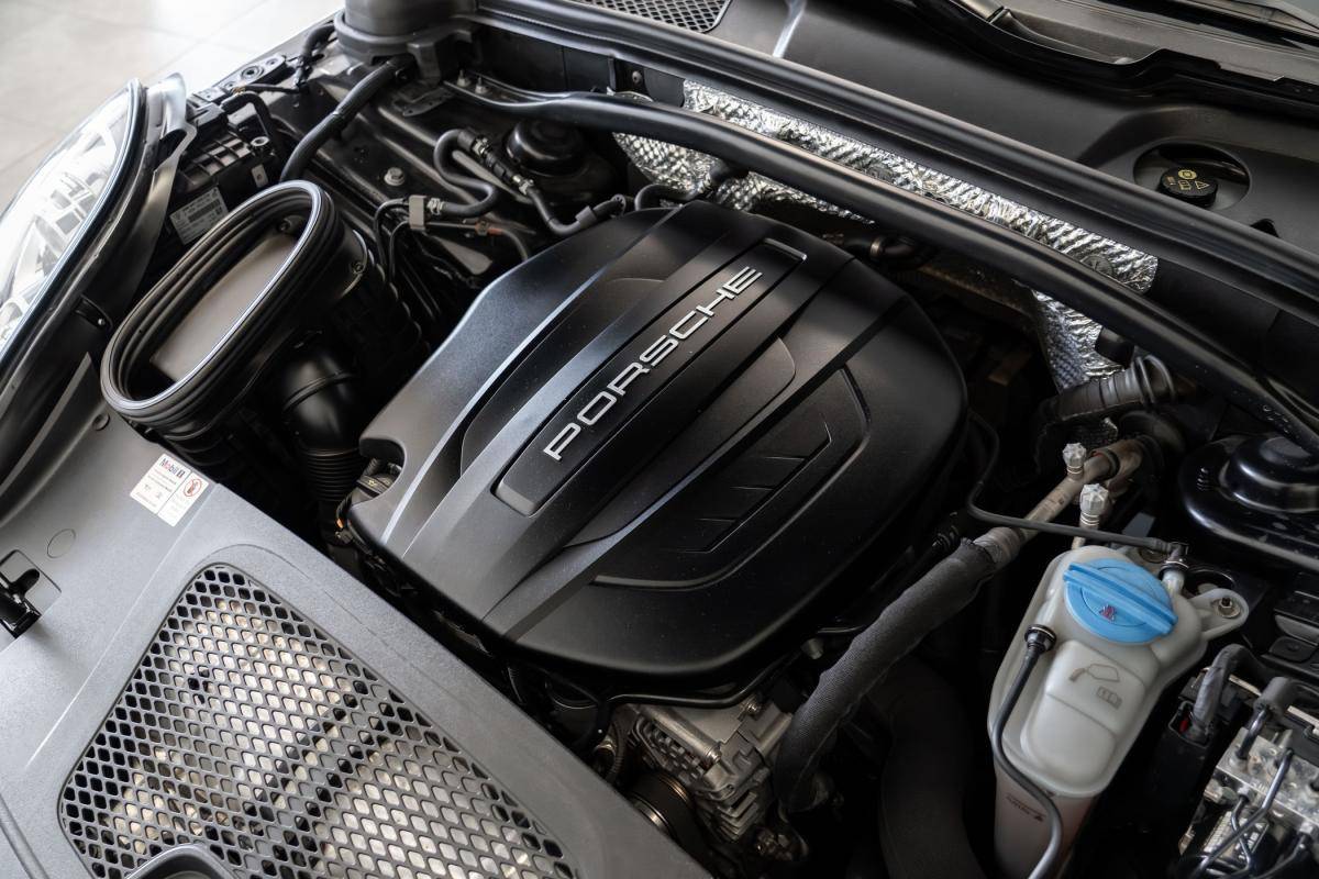 porsche-macan-2018-gasolina-1984cc
