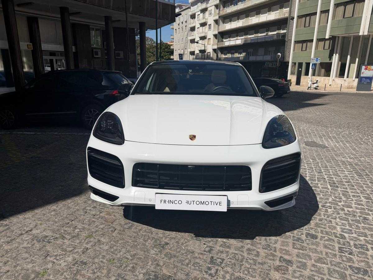 porsche-cayenne-2023-hibrido-a-gasolina-2995cc