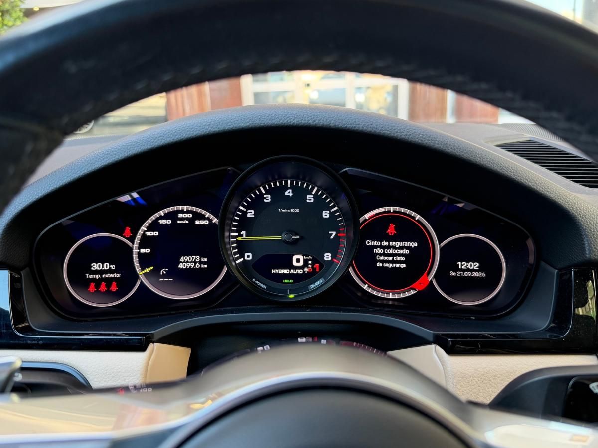 porsche-cayenne-2023-hibrido-a-gasolina-2995cc