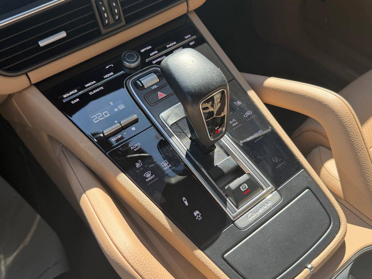 porsche-cayenne-2023-hibrido-a-gasolina-2995cc