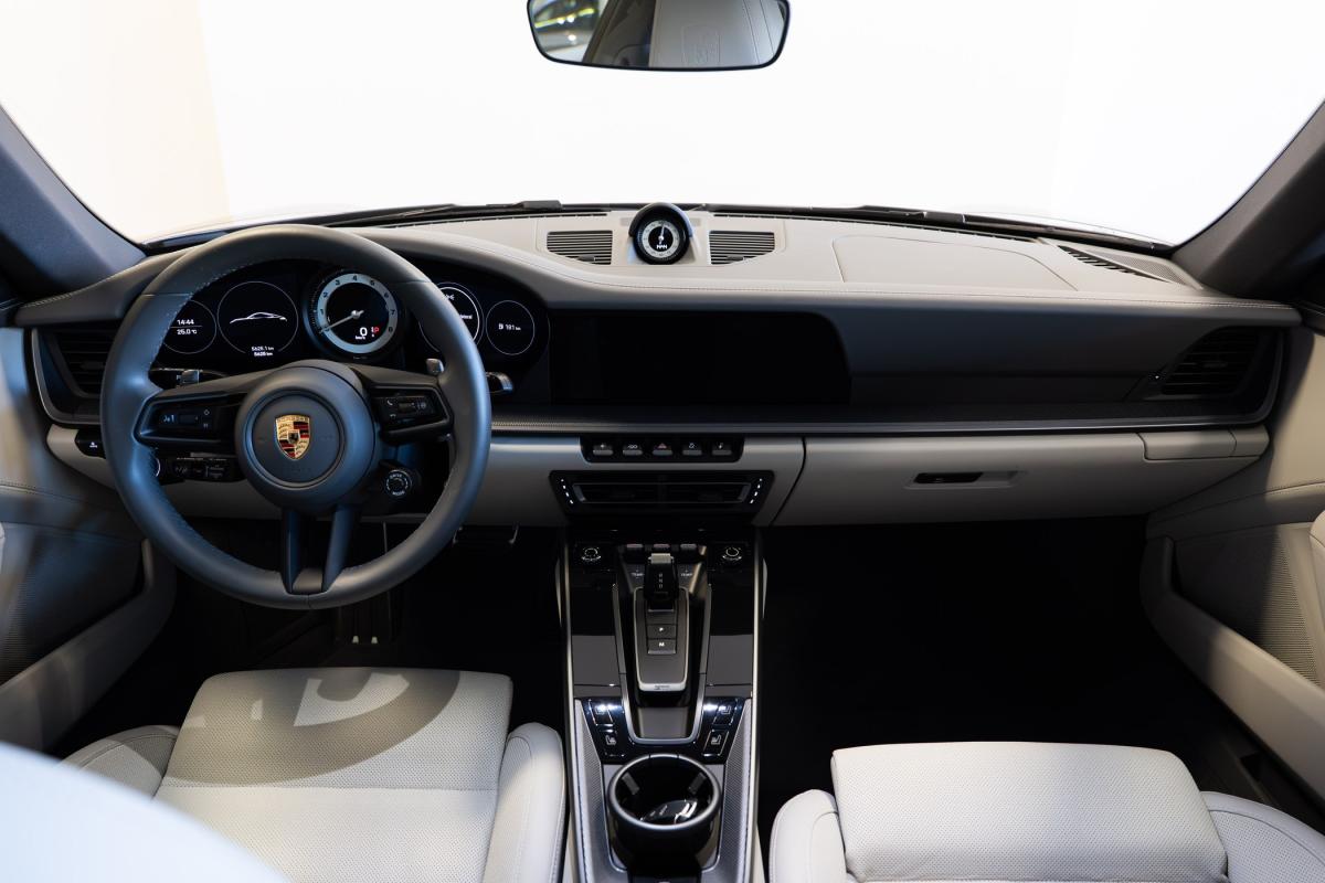 porsche-911-2022-gasolina-2981cc