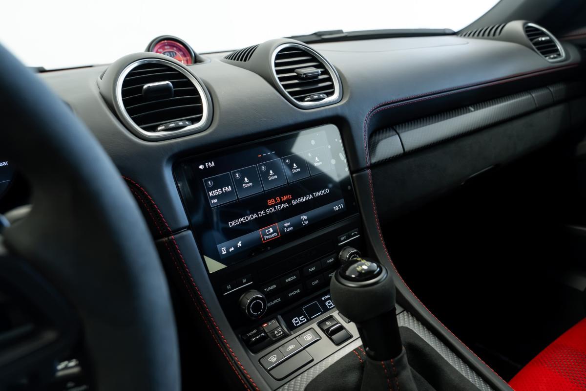 porsche-718-2024-gasolina-3996cc