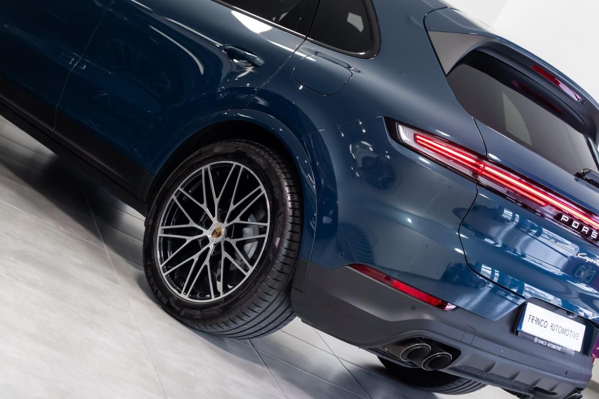porsche-cayenne-2024-hibrido-a-gasolina-2995cc